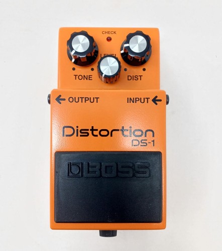 Boss distortion pedal - boss, ds-1