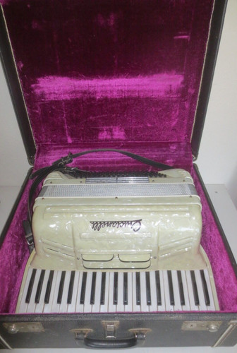 Crucianelli accordion - crucianelli,