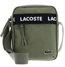 LACOSTE sac à épaule bandoulière Neocroc Vertical Camera Bag Tape Kaki