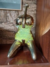 Sculpture contemporaine Noweczyk côté / bronze / érotique femme violoncelle