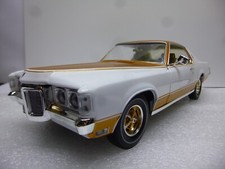 PONTIAC GRAND PRIX ROYAL BOBCAT 1969 AUTOWORLD 1/18