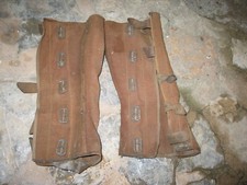 300d ANCIENNE PAIRE DE JAMBIERE GUETRE.