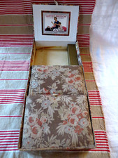 MERCERIE ANCIENNE BOITE A COUTURE CARTIER BRESSON 3 VOLETS TISSU FLEURS