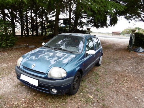 Renault clio essence ph - clio,