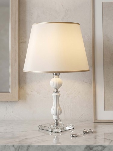 Grand lampadaire classique - grand,