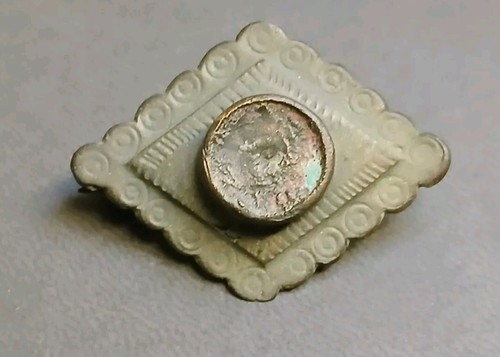 Magnifique petite fibule - magnifique,