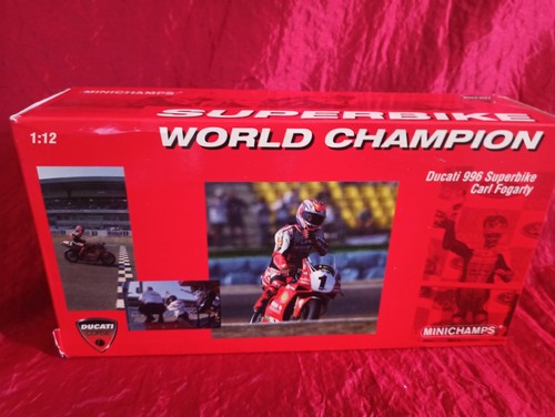 Cc330 minichamps 122 - cc330,