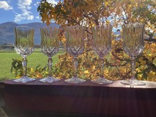 5 verres à vin cristal