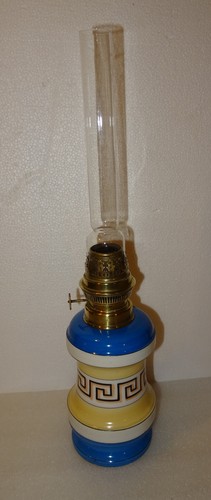 Ancienne lampe a petrole - n°2,