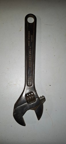 Cle molette ancienne - cle, a