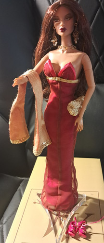 Fashion royalty natalia fatale - royalty,