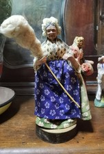 Santons de provence ...La Dresseuse de laine au marché. 20cm...