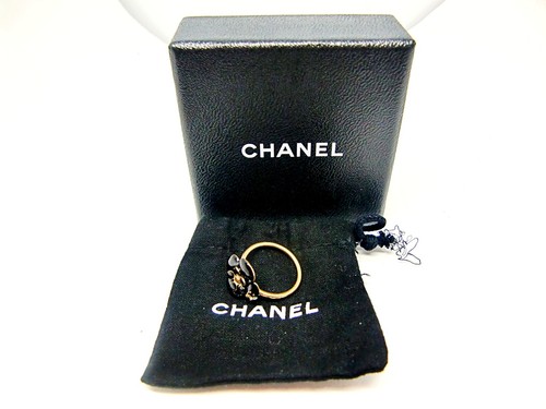 Authentique bague camélia