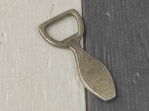 Ancien décapsuleur métal - ancien,