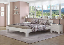 Grand lit double en hêtre