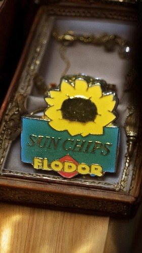 Rare vintage pin - rare, flodor