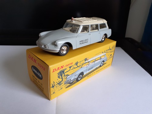 Citroën ambulance - 19,