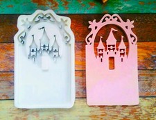 Moule Silicone Panneau Château Prince Princesse 25cm Tours drapeaux pour Plâtre