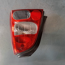 8200387889 Feu arrière