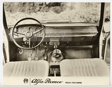 Alfa Romeo Giulia 1300 Super, Tableau de bord et sellerie - Photo Vintage 1971