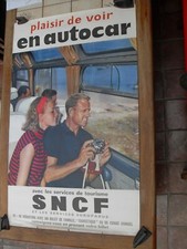 AFFICHE ORIGINALE ANCIENNE " SERVICE TOURISME EN AUTOCAR SNCF " ANNÉE 1964