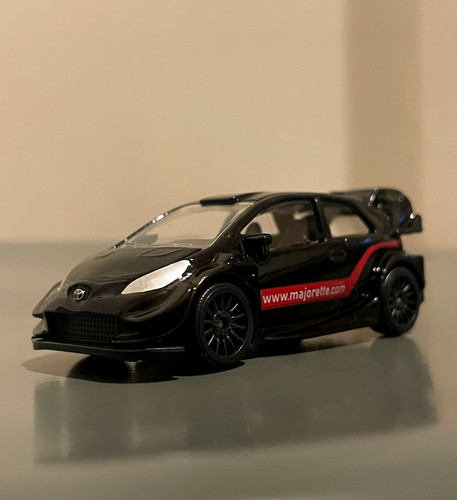 Miniature majorette toyota - majorette,