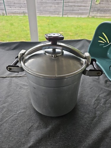 Cocotte ancienne - cocotte, seb