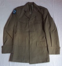 Veste de sortie avec insigne