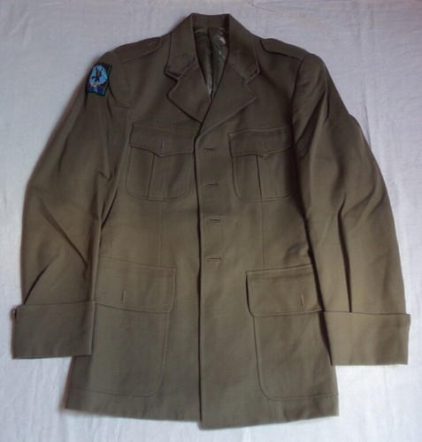 Veste sortie avec insigne - de,