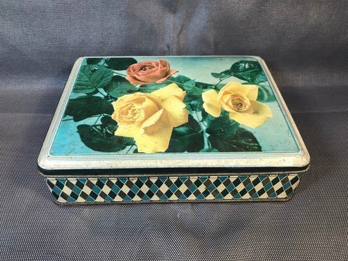 Ancienne boite biscuits - à,