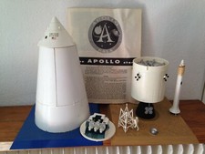 vintage jouet ancien  maquette the apollo story nasa + personnages : voir photos