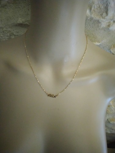 Collier ras coup - le, prénom