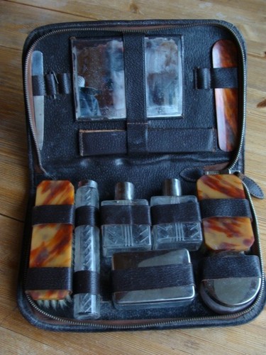 Ancienne trousse toilette - ancienne,