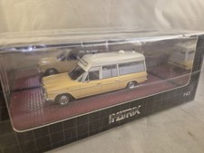 Matrix MAX41302-282 Mercedes V114 Visser Ambulance Westerbaan Dedemsvaart - 1/43