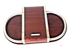 ANCIEN PLATEAU EN BOIS   DISTRIBUTEUR DE CIGARETTES   COULISSANT