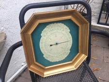 BAROMETRE EN BOIS DORE ANEROID LM BORDEAUX .