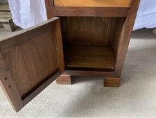 Commode géométrique en bois