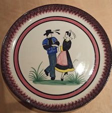 Assiette en faïence Henriot