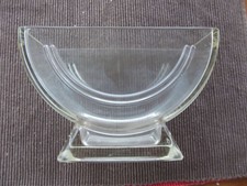 Vase demi-lune en verre épais type art déco