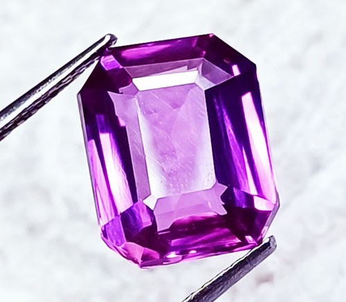 Violet naturel tanzanite 80 - naturel,