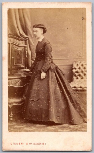 Cdv 1865 portrait féminin - portrait,