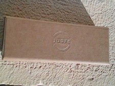 Etui à lunettes beige pliable