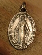 Médaille Religieuse Ancienne