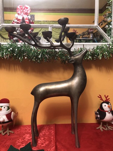 Huge heavy deer - &,