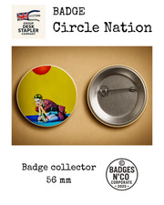 Badge Zaho de Sagazan Circle Nation collector 56 mm électro pop