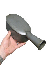 Ancien Urinal en zinc.