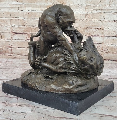 Sculpture combat entre - sculpture, de