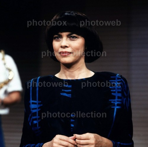 Mireille mathieu exclusive - mireille,