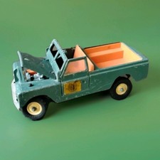  Ancienne Landrover by britains Ltd england en métal