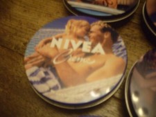 Boite illustrée Nivea Collection édition limitée série "tendres moments" 150 ml